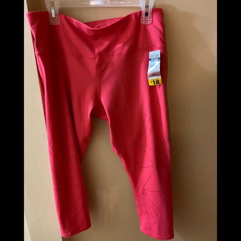 ACX orangey/peach capri yoga pants